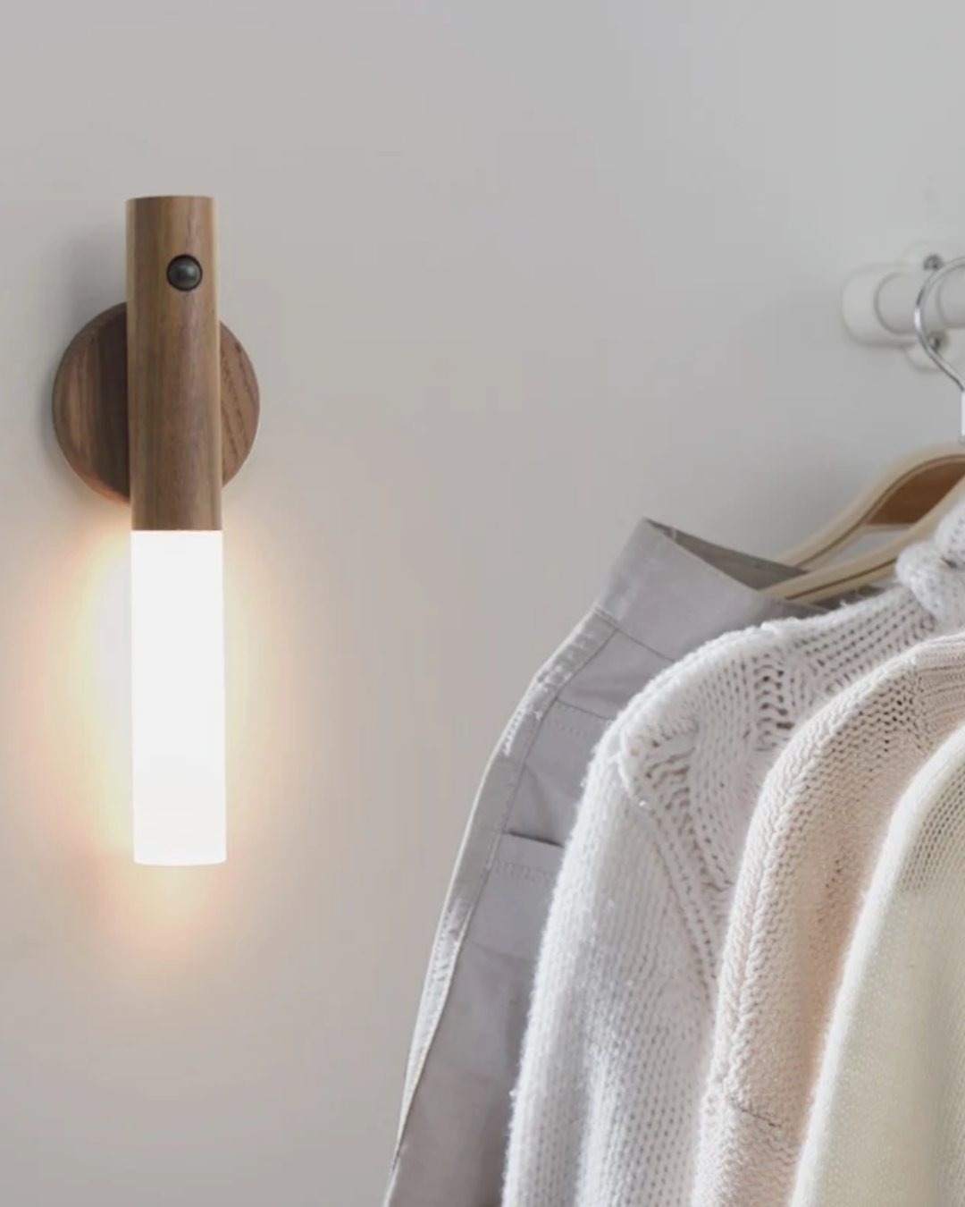 Lumenorth Cedar Rechargeable Wall Sconce