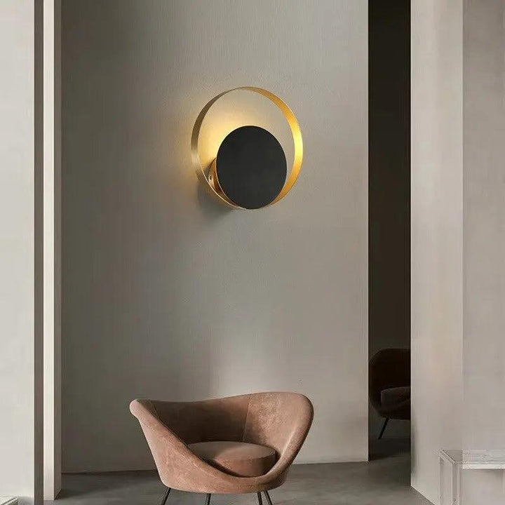 Lumenorth Raven Gold &amp; Black Wall Sconce