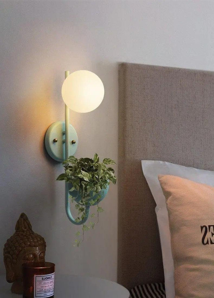 Lumenorth Moss Planter Wall Sconce