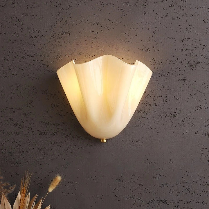 Lumenorth Shell Vintage Glass Wall Lamp