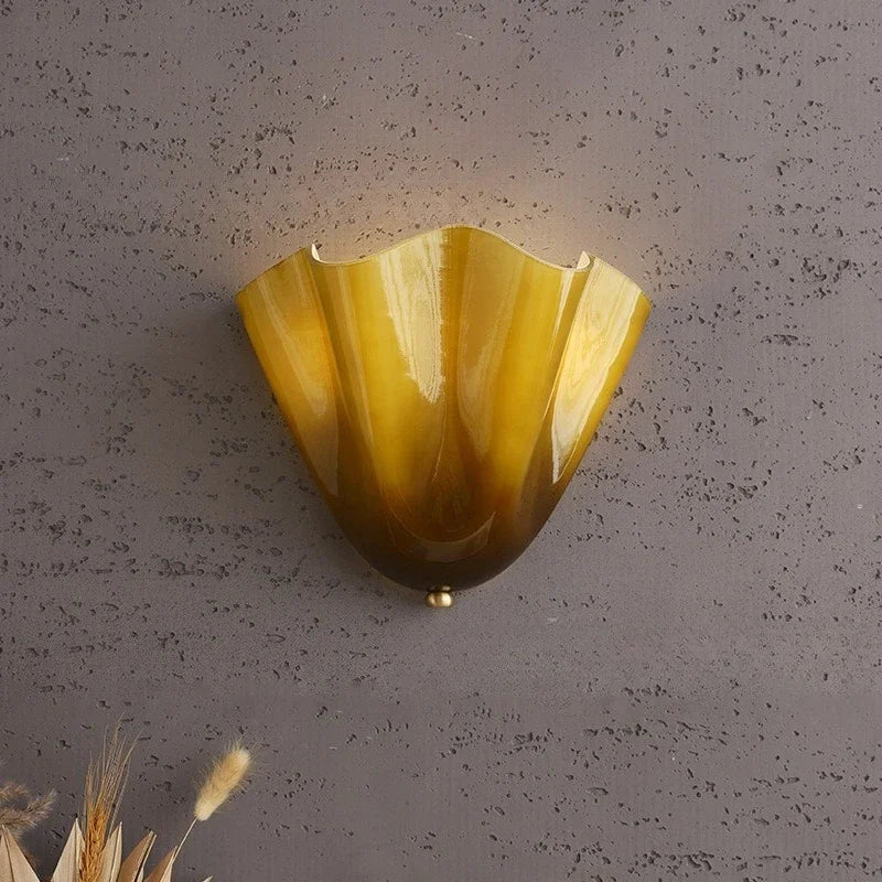 Lumenorth Shell Vintage Glass Wall Lamp