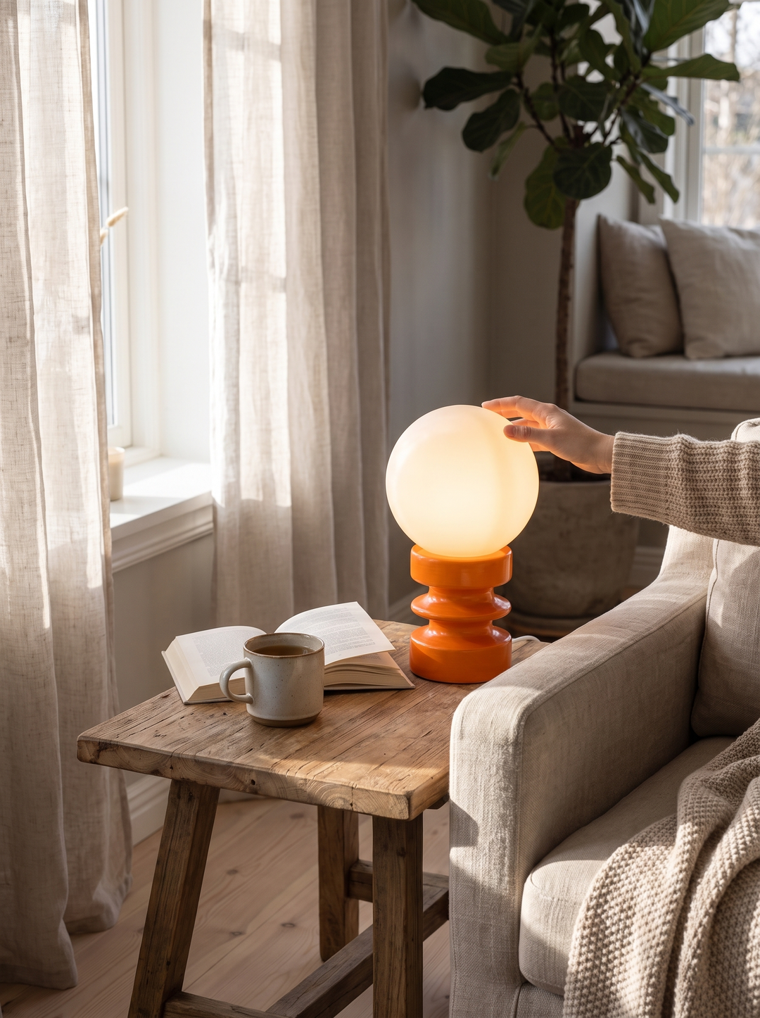 Several Lumenorth Spool Small Table Lamps in different colours