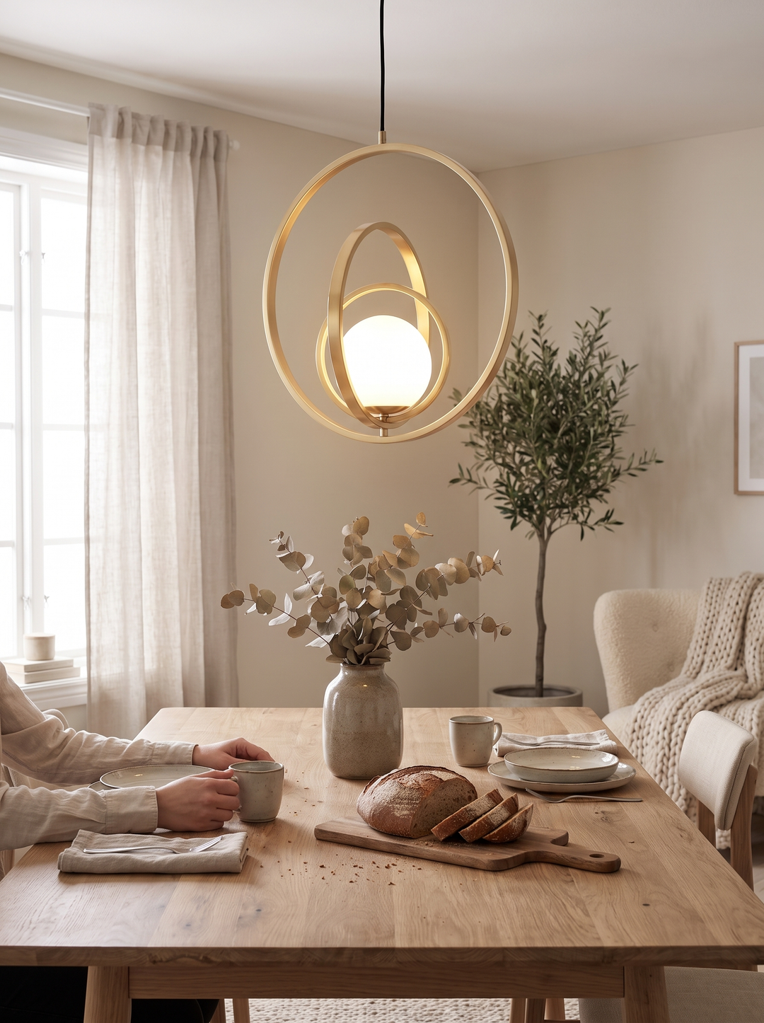 Lumenorth Circa pendant set flat as a single clean circle