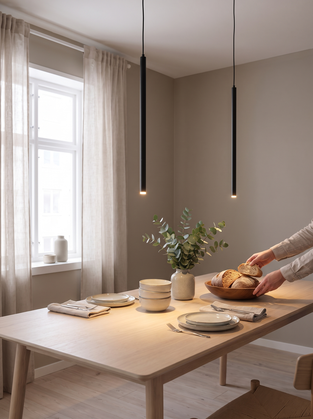 Lumenorth Reed Nordic Pendant Light as a vertical line