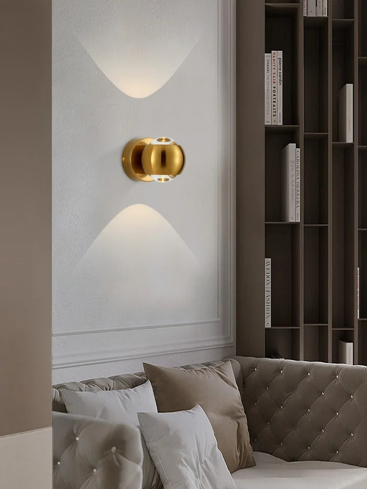 Lumenorth Ingot Brass LED Wall Lamp